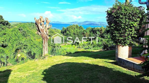 À VENDRE – SAINTE-MARIE (972) : PROPRIÉTÉ DE CARACTÈRE AVEC VUE MER