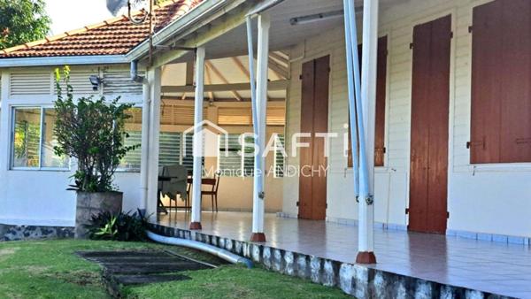 À VENDRE – SAINTE-MARIE (972) : PROPRIÉTÉ DE CARACTÈRE AVEC VUE MER