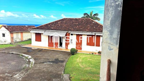 À VENDRE – SAINTE-MARIE (972) : PROPRIÉTÉ DE CARACTÈRE AVEC VUE MER