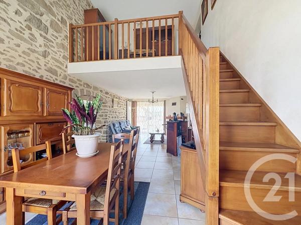 Maison à vendre  10 pièces - 223 m 2   LA CHAPELLE TAILLEFERT  - 23