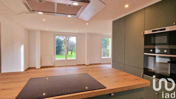 Appartement 4 pièces de 78 m² à Arzon (56640)