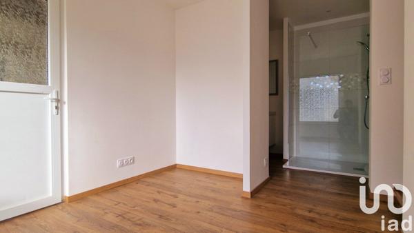 Appartement 4 pièces de 78 m² à Arzon (56640)