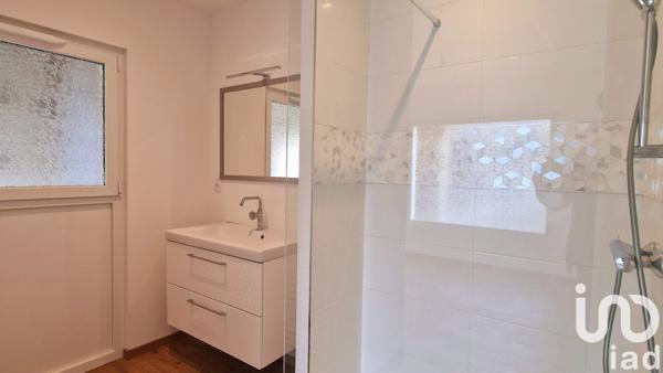 Appartement 4 pièces de 78 m² à Arzon (56640)