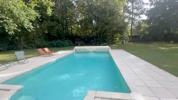 Maison d'exception dans le domaine du Lys