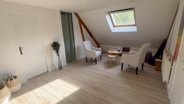 Maison d'exception dans le domaine du Lys