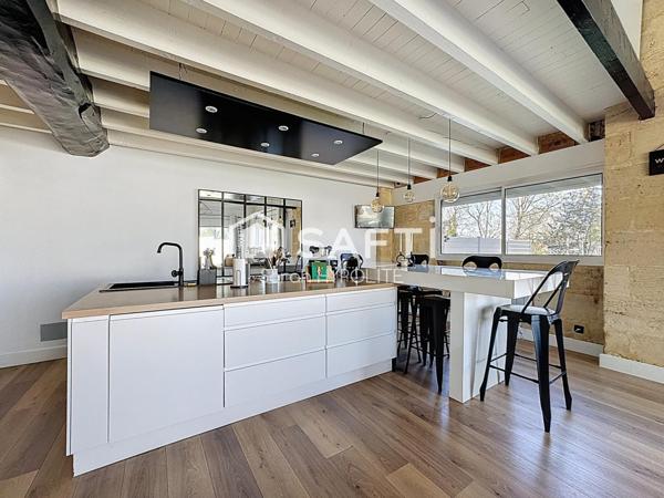 Maison en pierre de 105 m2 avec piscine