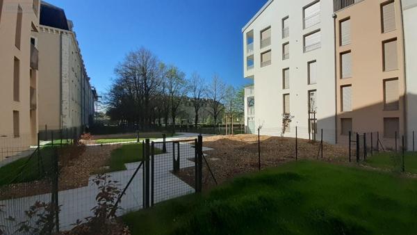Appartement à louer à Vitré en Ille-et-Vilaine (35500), ref : 35131-237   
Centre ville