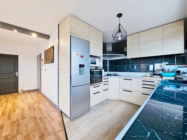 Appartement vue dégagée - 5 pièces, 3 chambres -110m2 - Séjour 50m2