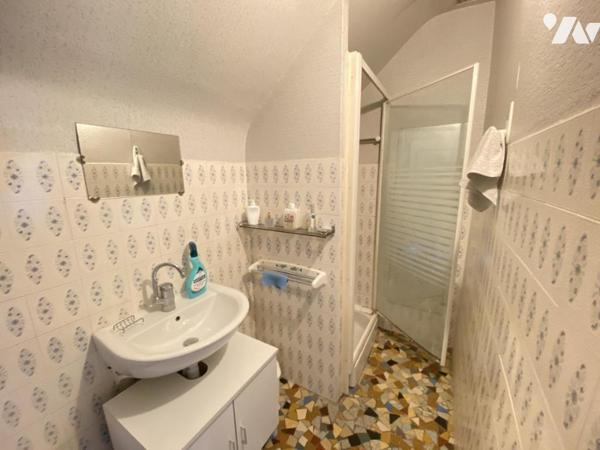 DOUVRES LA DELIVRANDE - DANS UN ENVIRONNEMENT VERDOYANT ET CALME