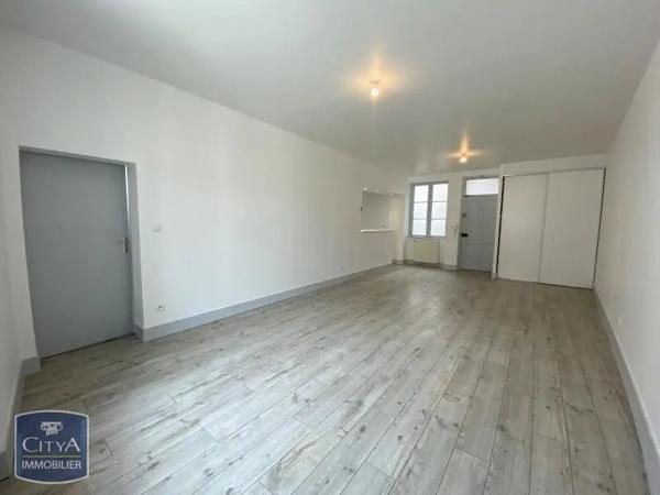 Appartement à louer 3 pièces 83.56m² Villefranche-sur-Saône (69400)