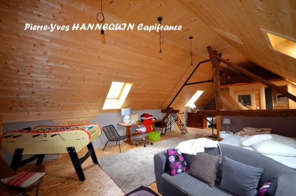 Chalet montagnard rénové avec vue imprenable – Ugine (Savoie)