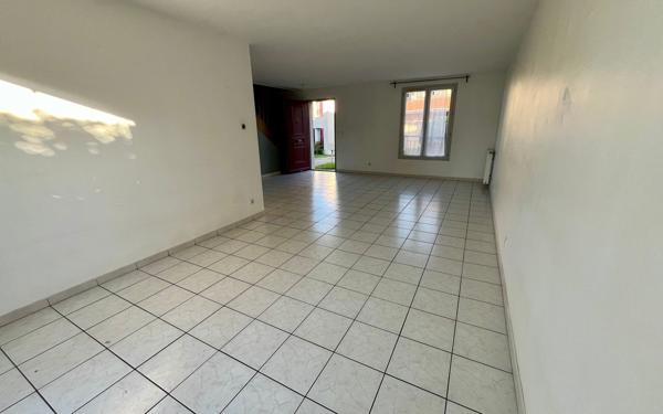 Maison à vendre    5 pièces •  Saint-Genis-Laval