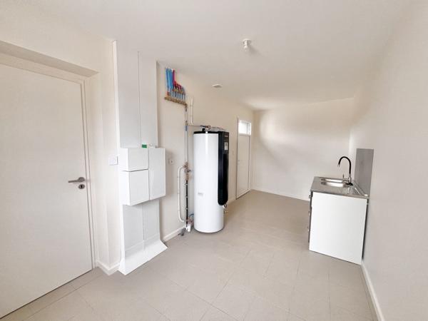 Maison à louer 1 250 € CC Santec 5 p 84 m² DPE A