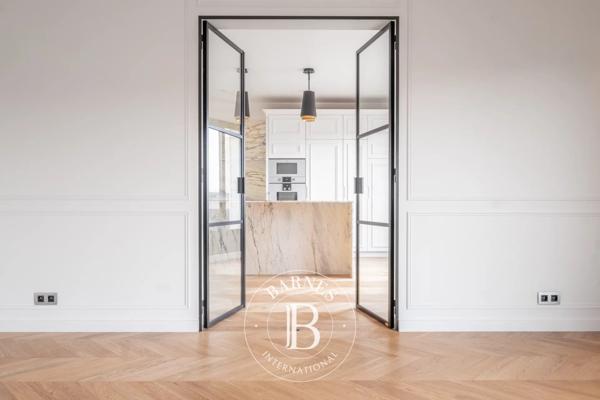 Paris 7ème, Appartement 4 Chambres -  266 m² à vendre