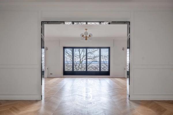 Paris 7ème, Appartement 4 Chambres -  266 m² à vendre