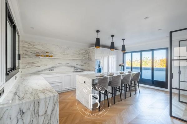 Paris 7ème, Appartement 4 Chambres -  266 m² à vendre