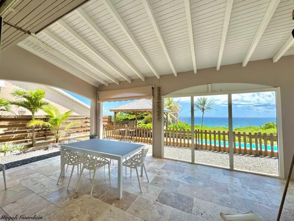 EXCLUSIVITE - VILLA D'EXCEPTION AVEC VUE MER PANORAMIQUE & ACCES PLAGE PRIVE - LE MOULE