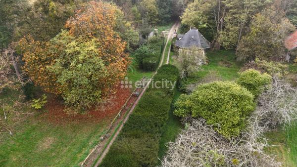 Maison 11 pièces - 338 m²