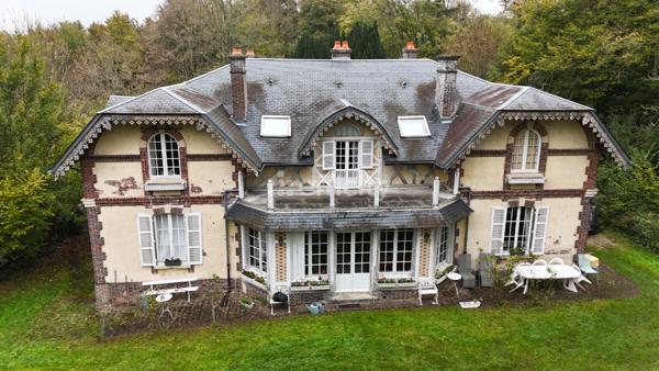 Maison 11 pièces - 338 m²