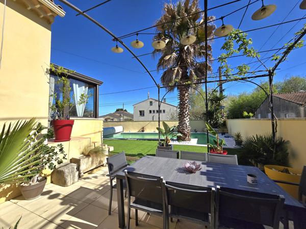 L'Isle-sur-la-Sorgue (84800) Villa 185m²- maison principale et appartement indépendant - Piscine - Terrain 728m²
