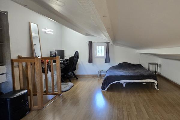 L'Isle-sur-la-Sorgue (84800) Villa 185m²- maison principale et appartement indépendant - Piscine - Terrain 728m²