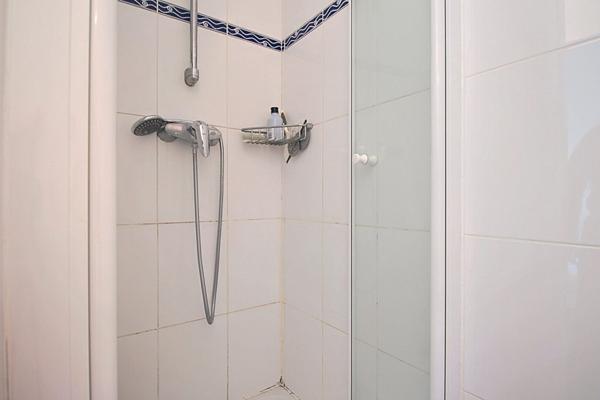 APPARTEMENT RUEIL-MALMAISON CENTRE VILLE 4 PIECES 3 CHAMBRES AVEC ASCENSEUR, BALCON, PARKING ET CAVE