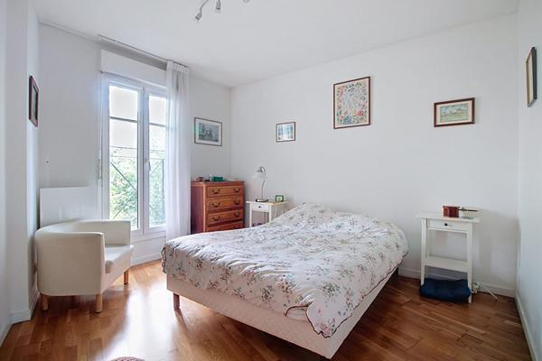 APPARTEMENT RUEIL-MALMAISON CENTRE VILLE 4 PIECES 3 CHAMBRES AVEC ASCENSEUR, BALCON, PARKING ET CAVE