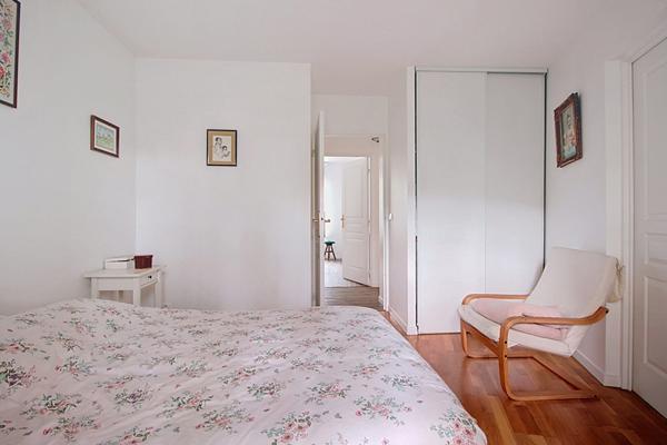 APPARTEMENT RUEIL-MALMAISON CENTRE VILLE 4 PIECES 3 CHAMBRES AVEC ASCENSEUR, BALCON, PARKING ET CAVE