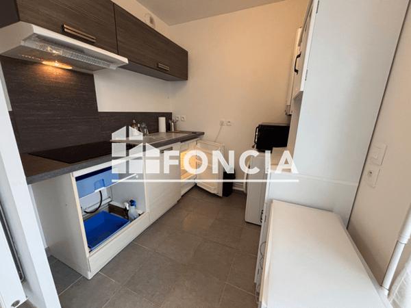 Location Studio meublé 29.47 m² - 2 PLACE KARINE RUBY Evreux 27000