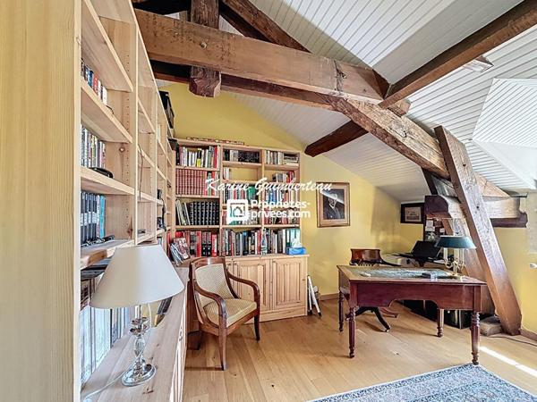 Maison de campagne avec vue dominante + piscine + gîte