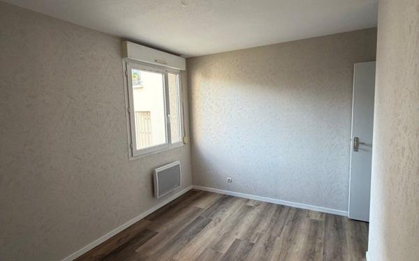 Immeuble à vendre    17 pièces • 1 109,74 m2 Lyon 7