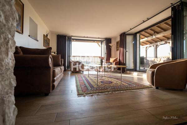 MAISON À VENDRE DE 5 PIÈCES DE 195,00 M²