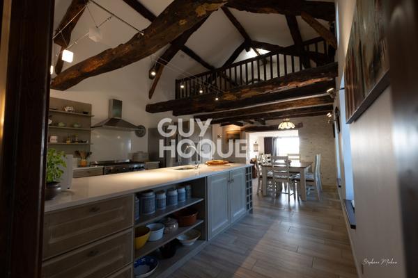 MAISON À VENDRE DE 5 PIÈCES DE 195,00 M²