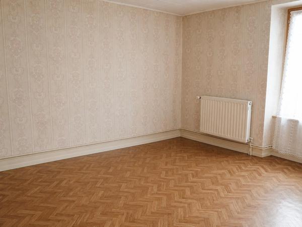 Maison 115 m² à rénover + grange – Fort potentiel