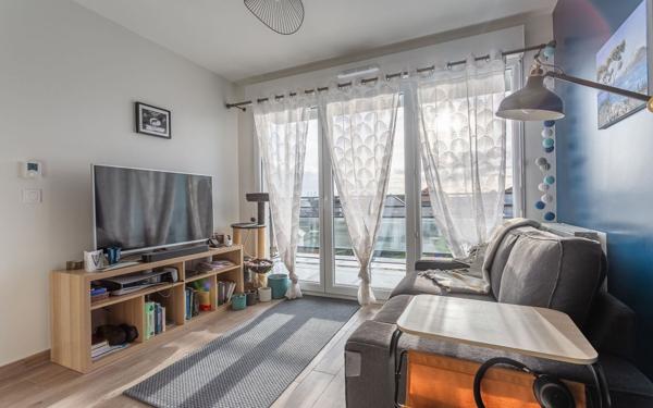 Appartement à vendre    2 pièces • 39,71 m2 Mennecy