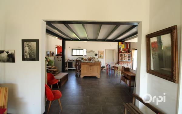 Maison à vendre    5 pièces •  Le Gua