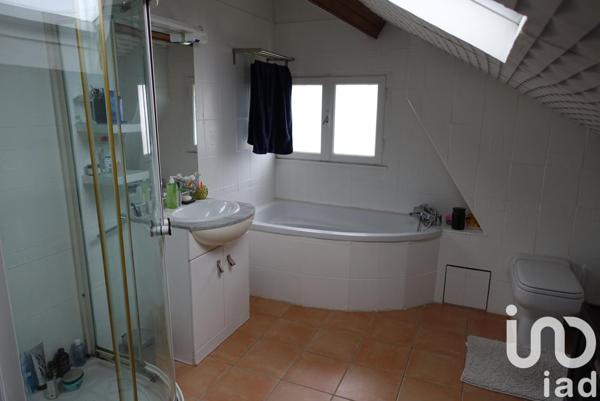 House for sale 6 rooms 158 m² Noisy-le-Sec