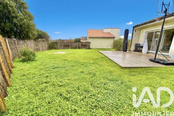 Maison à vendre 4 pièces 97 m² Boutiers-Saint-Trojan