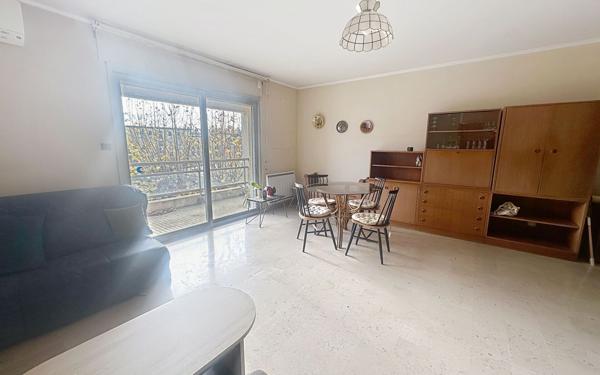 Appartement à vendre    4 pièces • 106,60 m2 Avignon