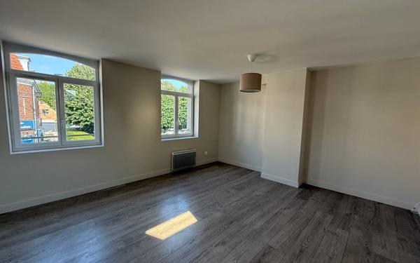 Appartement à louer    4 pièces •  Pérenchies