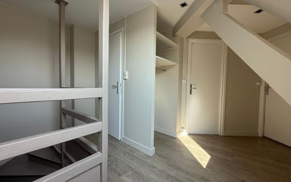 Appartement à louer    4 pièces •  Pérenchies