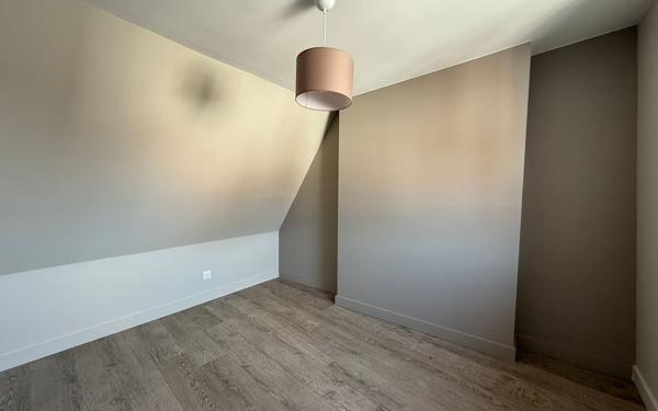 Appartement à louer    4 pièces •  Pérenchies