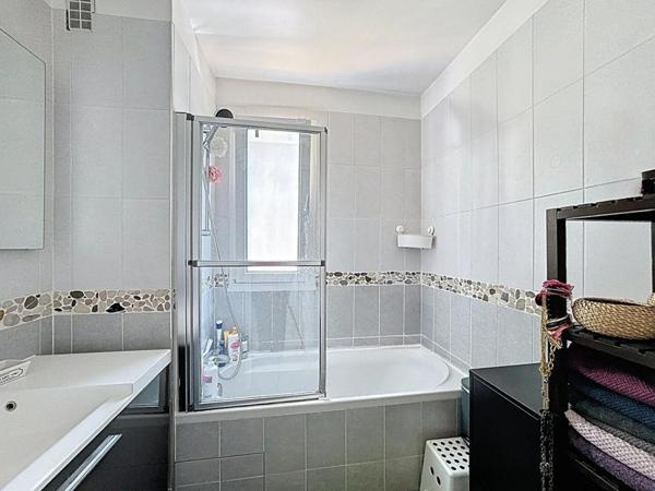 3 PIÈCES AVEC BALCON, CAVE ET PARKING  RÉSIDENCE DU CERF À IGNY