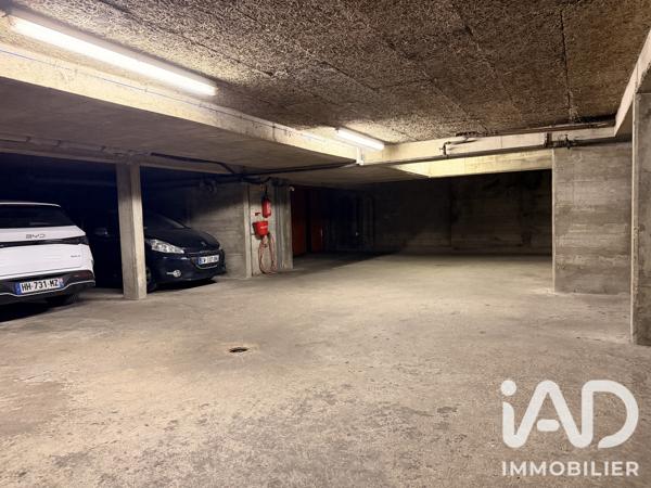 Parking à vendre 12 m² Paris 17