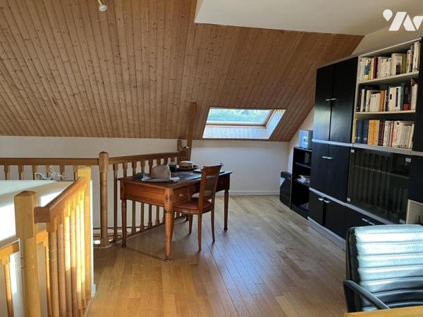 LA CHAPELLE S/ ERDRE. Maison d'architecte de 223 m² hab. sur 2437 m² de terrain. Grand Standing.