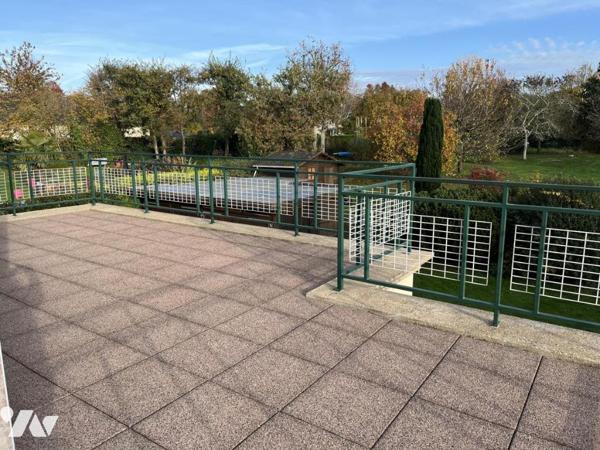 LA CHAPELLE S/ ERDRE. Maison d'architecte de 223 m² hab. sur 2437 m² de terrain. Grand Standing.