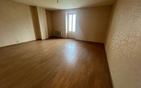 Maison à vendre    5 pièces • 153 m2 Izon