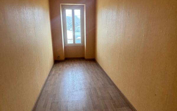 Maison à vendre    5 pièces • 153 m2 Izon