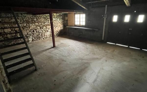 Maison à vendre    5 pièces • 153 m2 Izon