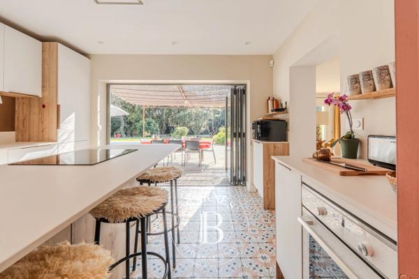 Aix-en-Provence, Propriété 6 Chambres -  235 m² à vendre